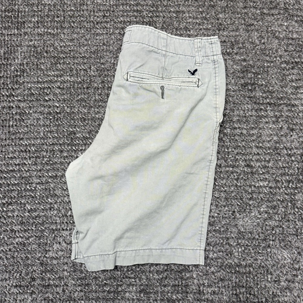 American Eagle Chino Shorts Men's 31 White Classic Fit Khaki Flat Front Twill